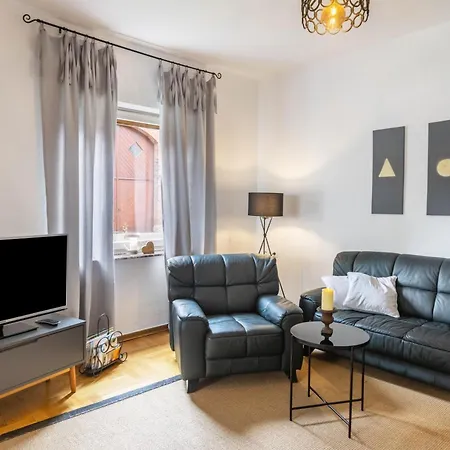 Hofhausnr3 *